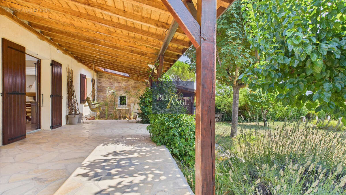 Maison à VALLON-PONT-D&#039;ARC