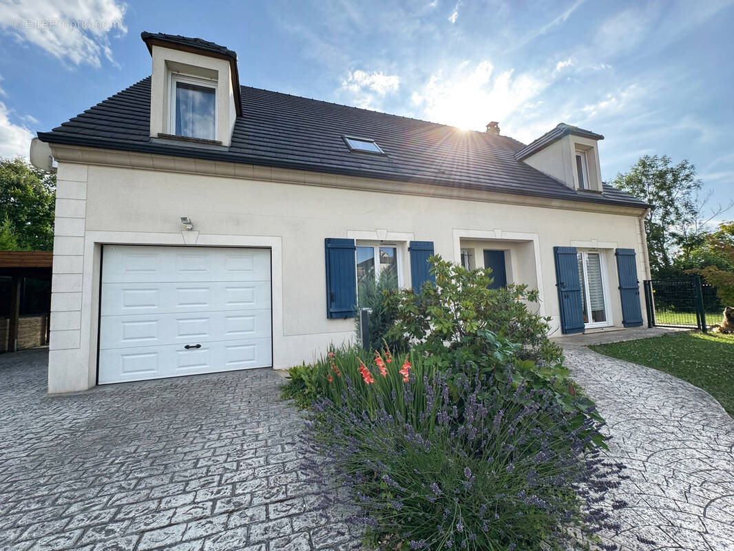 Maison à VEMARS