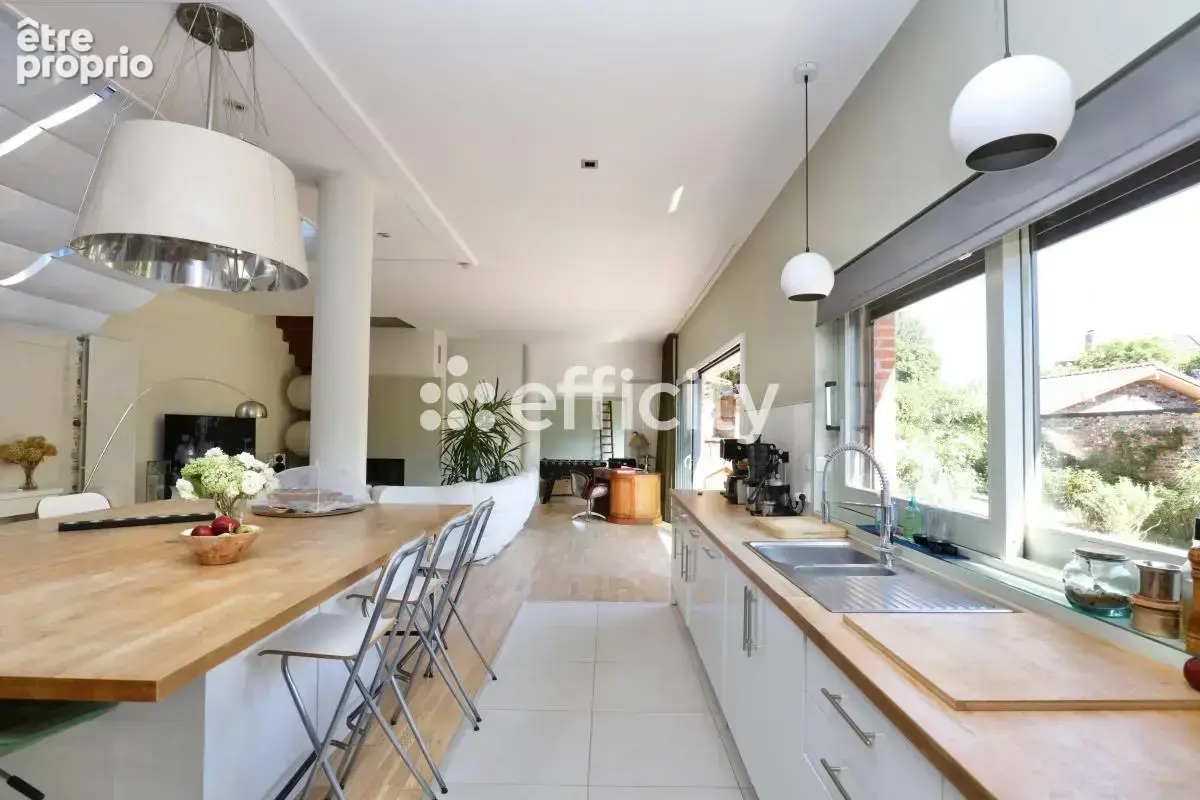 Maison 227 m² à Marcq-En-Baroeul  - photo 3