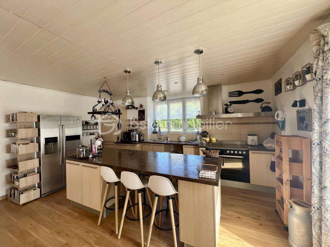 Maison à BAZOCHES-LES-GALLERANDES