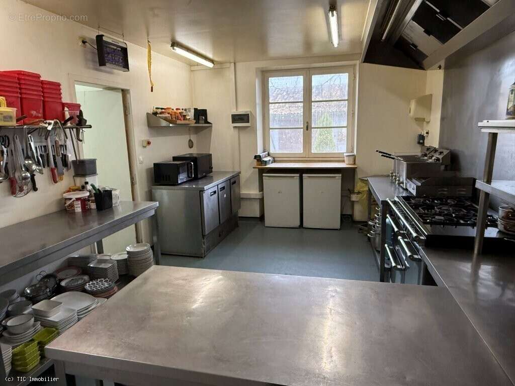 Propriété De Caractère Avec Fort Potentiel Touristique Et Commercial - photo 15