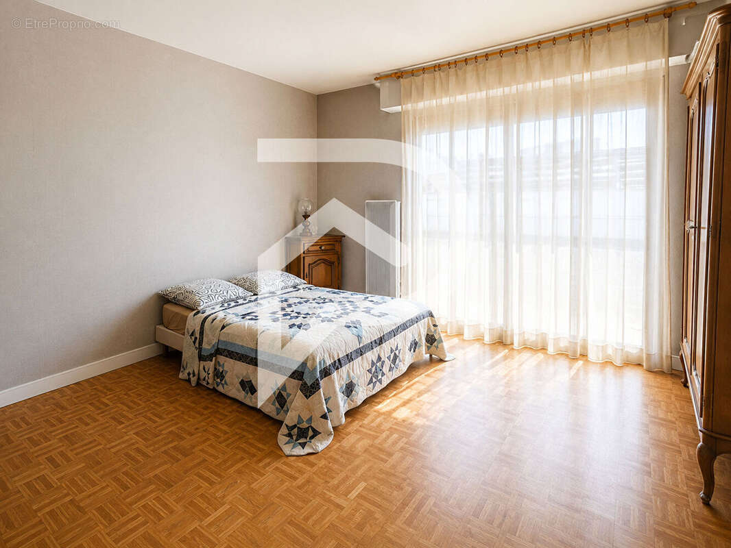 Appartement Meru 3 pièce(s) 120 m2 - photo 4