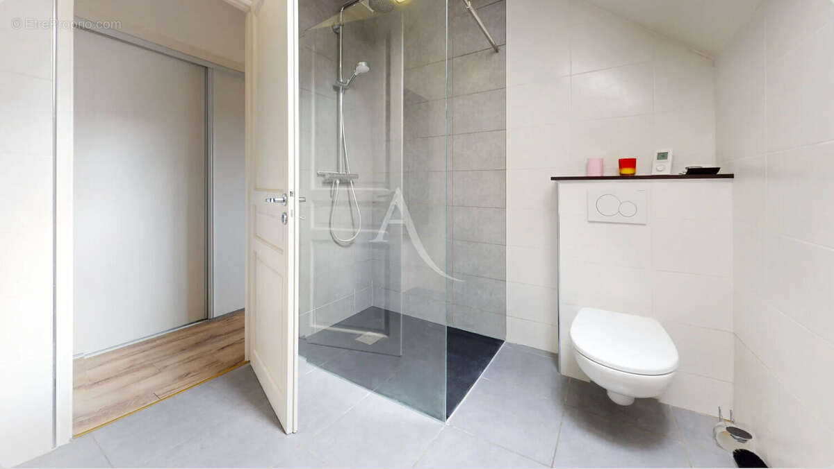 Maison à VILLENEUVE-LE-ROI