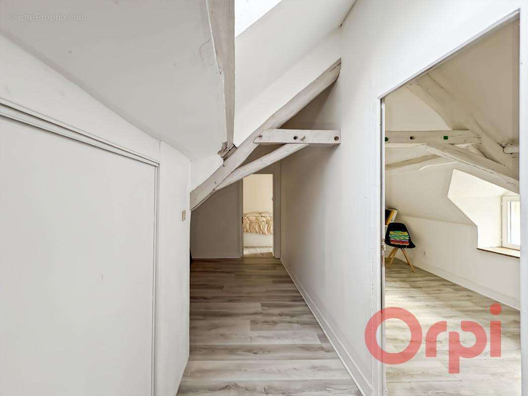 Maison à CHALIVOY-MILON