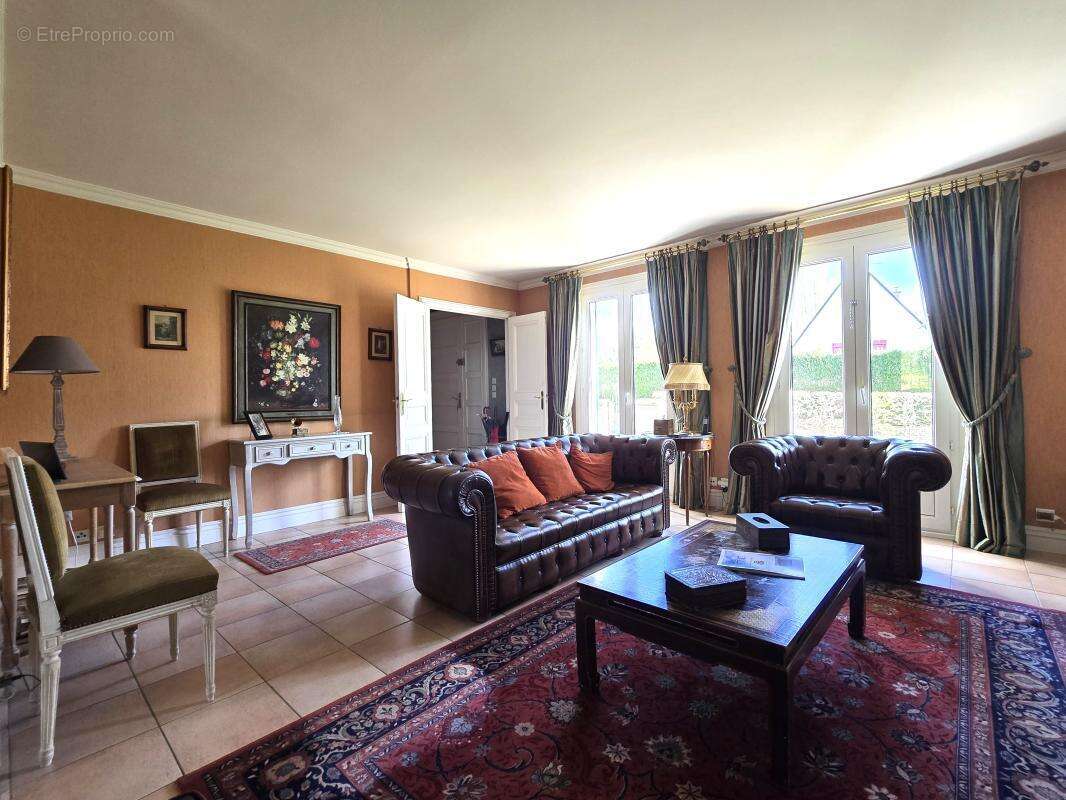 Maison à BAZAINVILLE