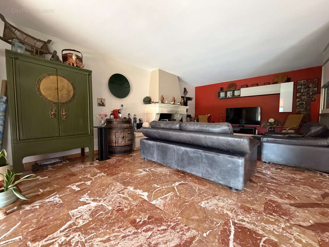 Maison 211 m² à Chevreuse  - photo 5