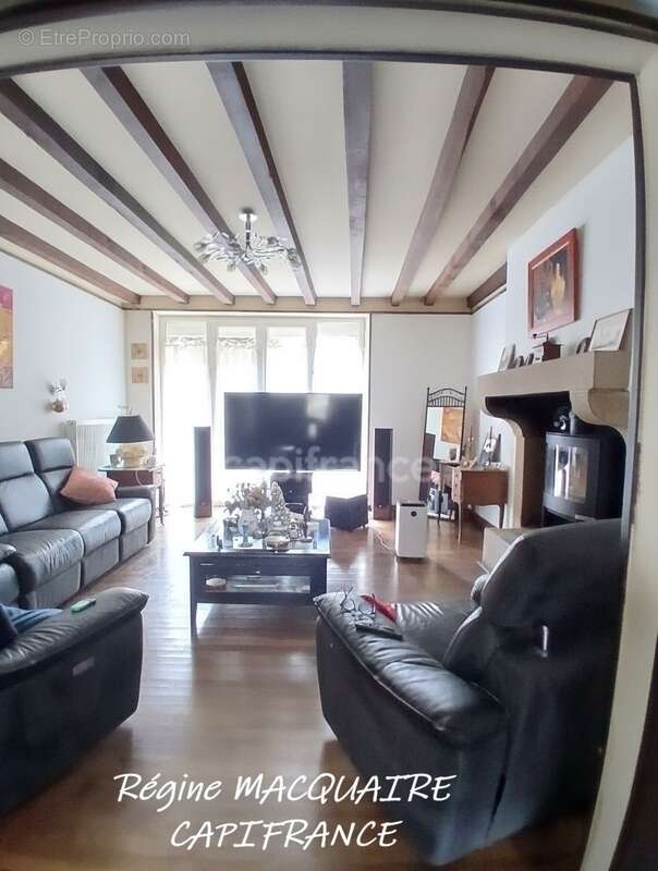 A Vendre -  Maison de bourg rénovée – 190 m² – 5 chambres – équipements modernes : une opportunité rare au centre bourg. MORTAIN - photo 5