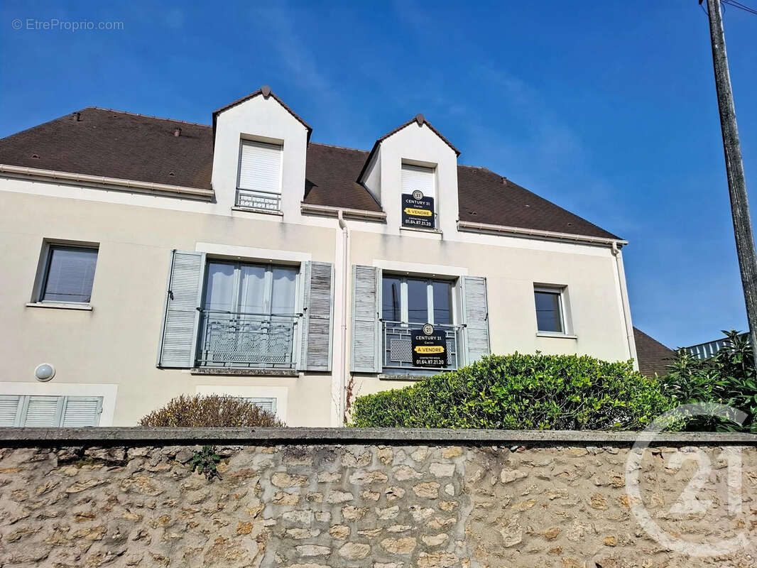 Appartement à MELUN