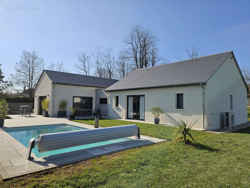 Maison à VALADY