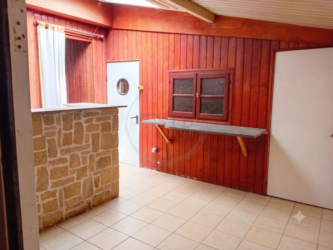 233 m² à Privas  - photo 7
