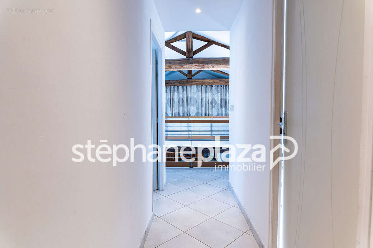 Maison à VILLARS-LES-DOMBES