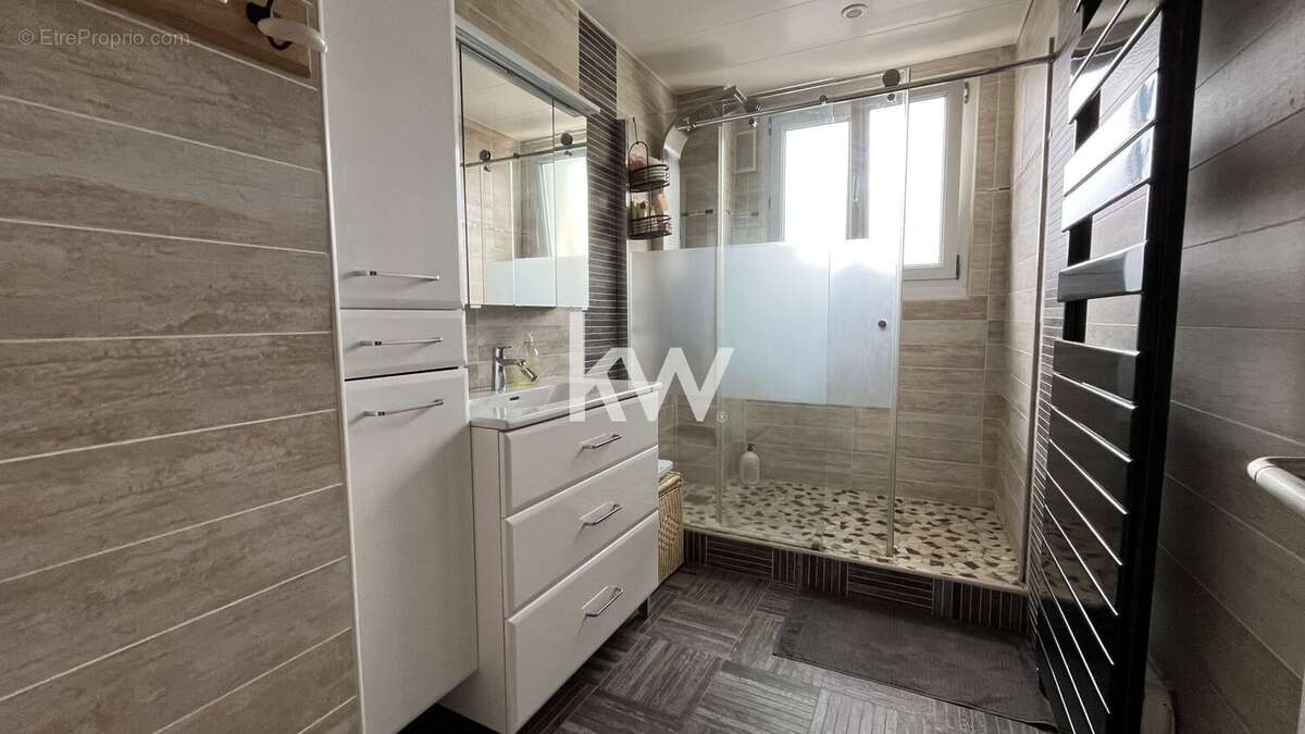 Appartement à SAINT-FARGEAU-PONTHIERRY