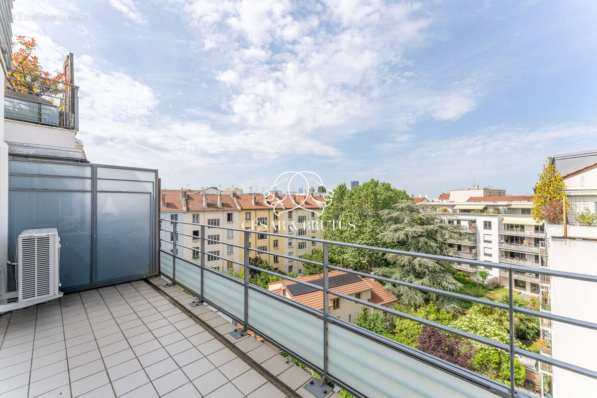 Appartement à LYON-8E