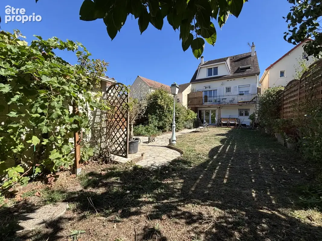 Maison à SARTROUVILLE