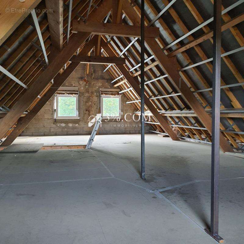 Maison à BUYSSCHEURE