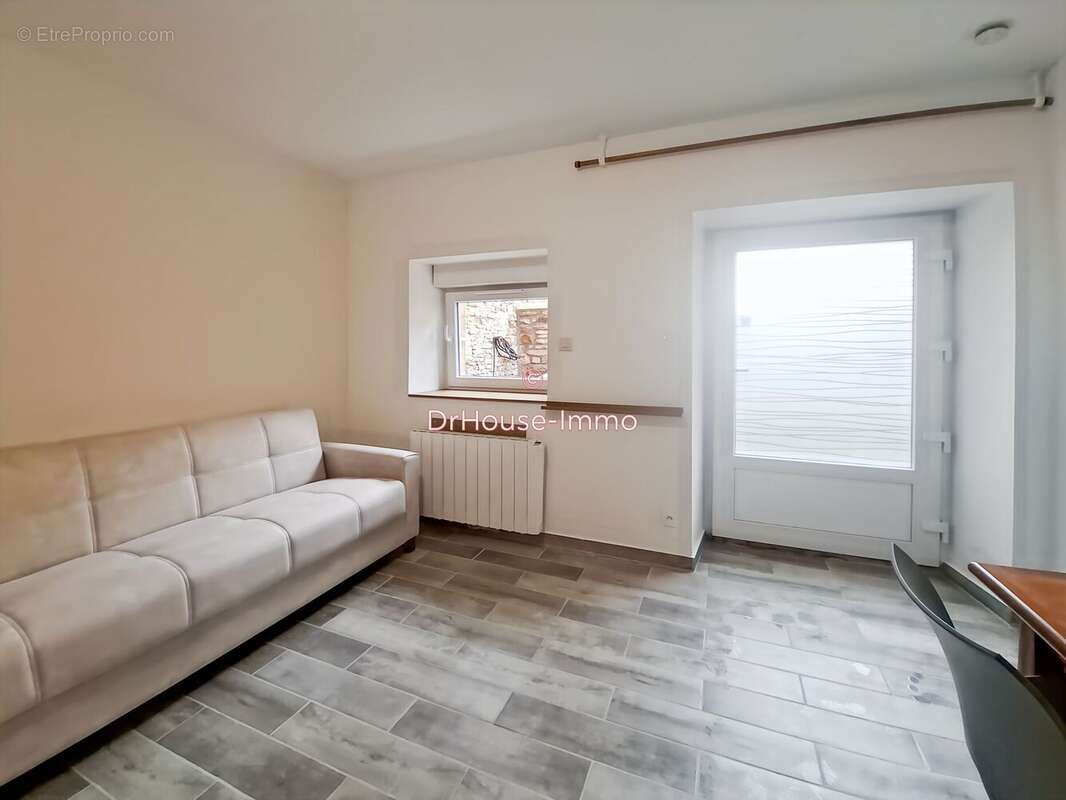 Appartement à AUTHEZAT