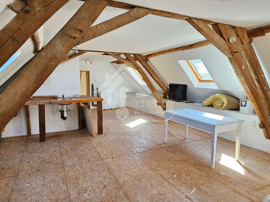 Maison à JALIGNY-SUR-BESBRE