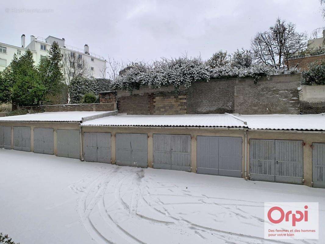 Appartement à ISSY-LES-MOULINEAUX