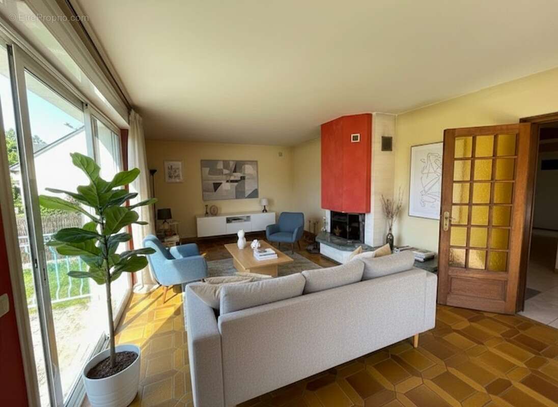 Maison à CHAMBRAY-LES-TOURS