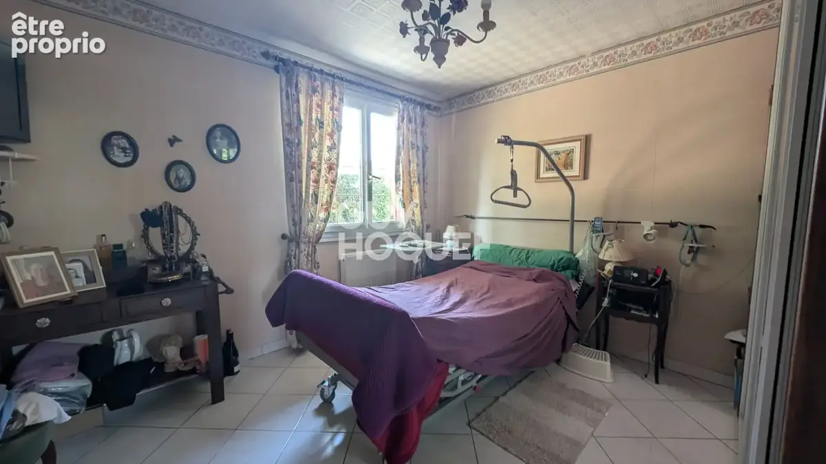 MANTES LA VILLE, Maison familiale 8 pièces, 6 chambres - photo 10