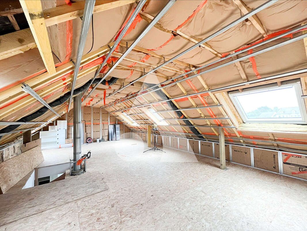 Maison à LOCOAL-MENDON