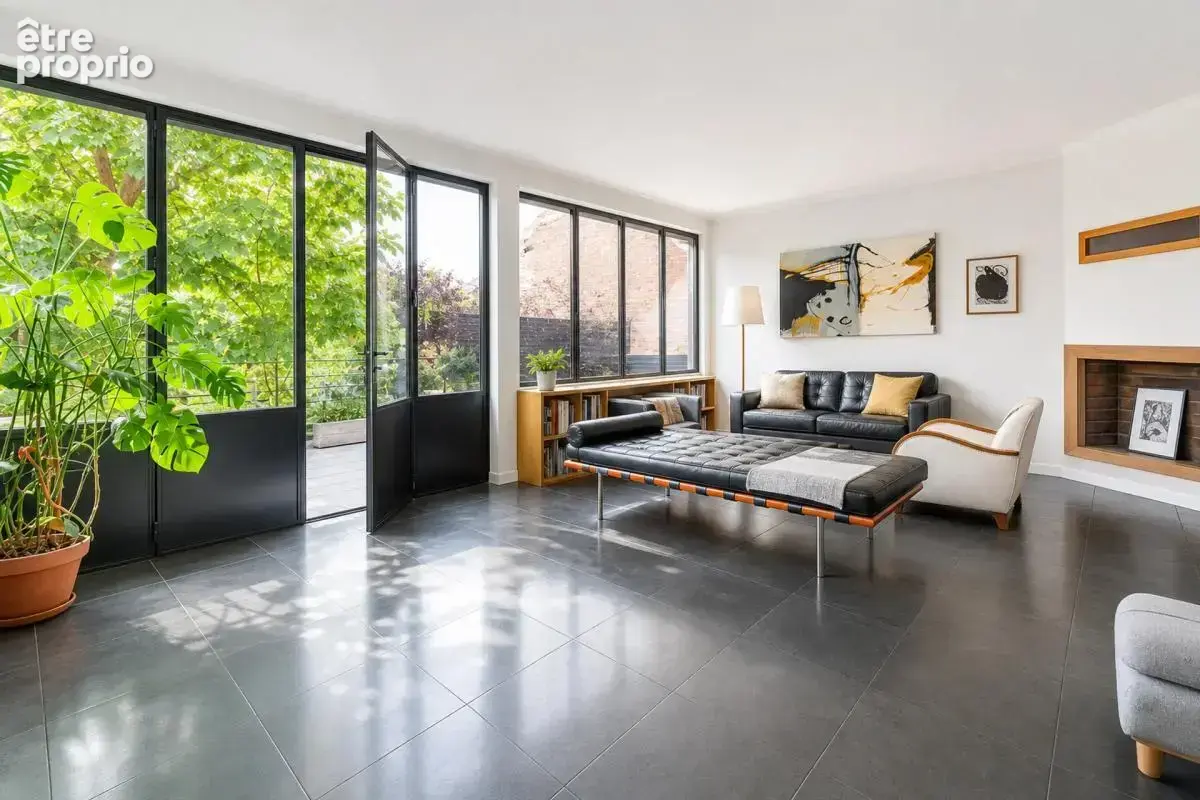 Maison de 234m² au sol à Nanterre Ville - photo 3