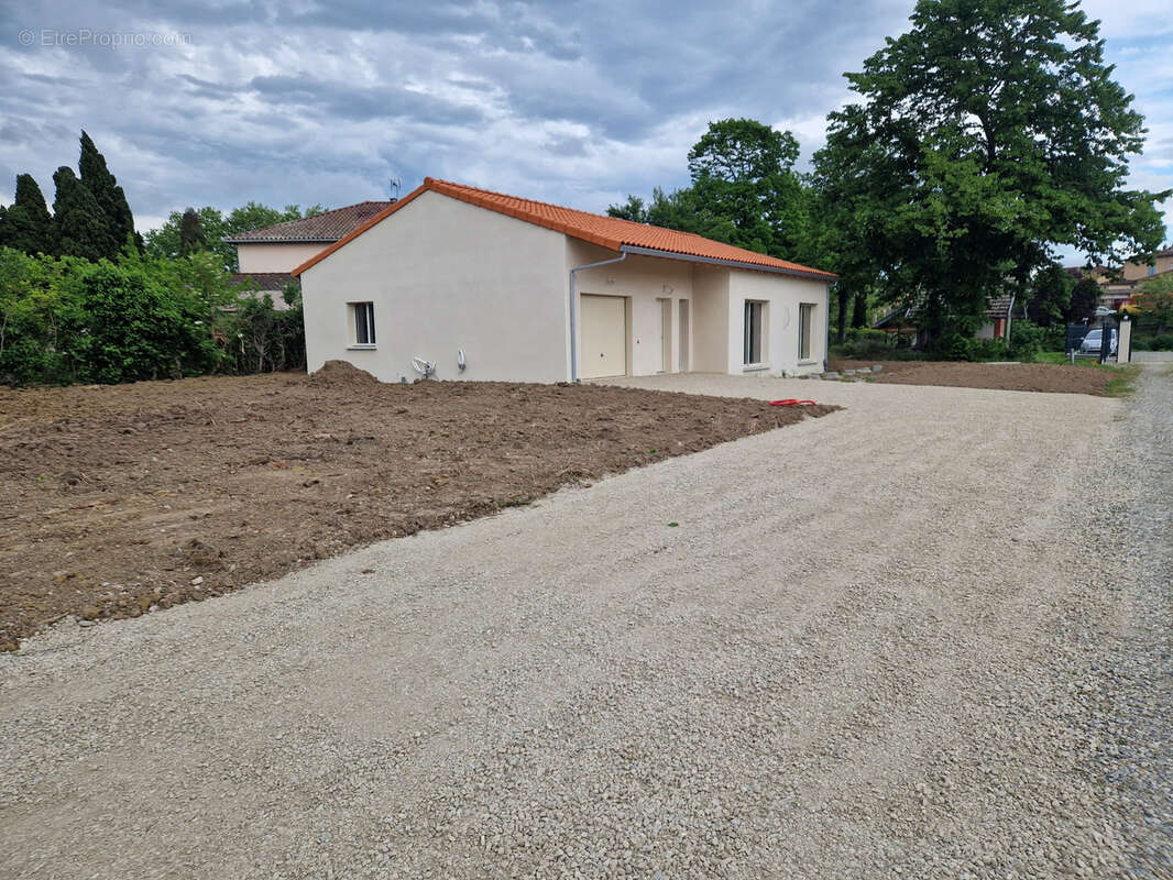 Maison à CINTEGABELLE