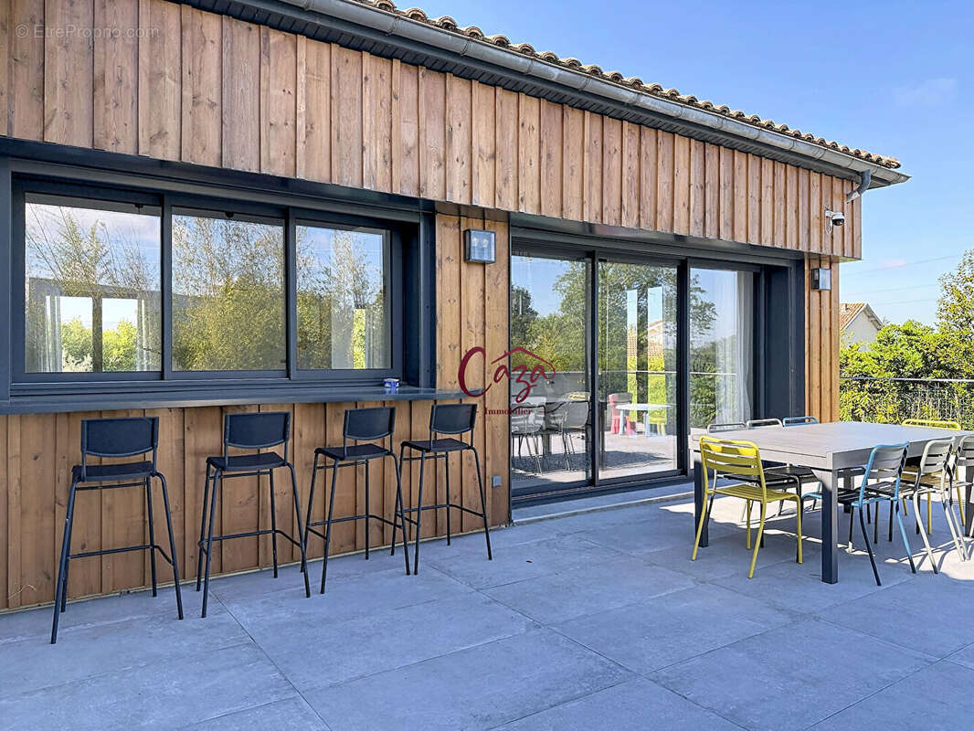 Maison à LATRESNE