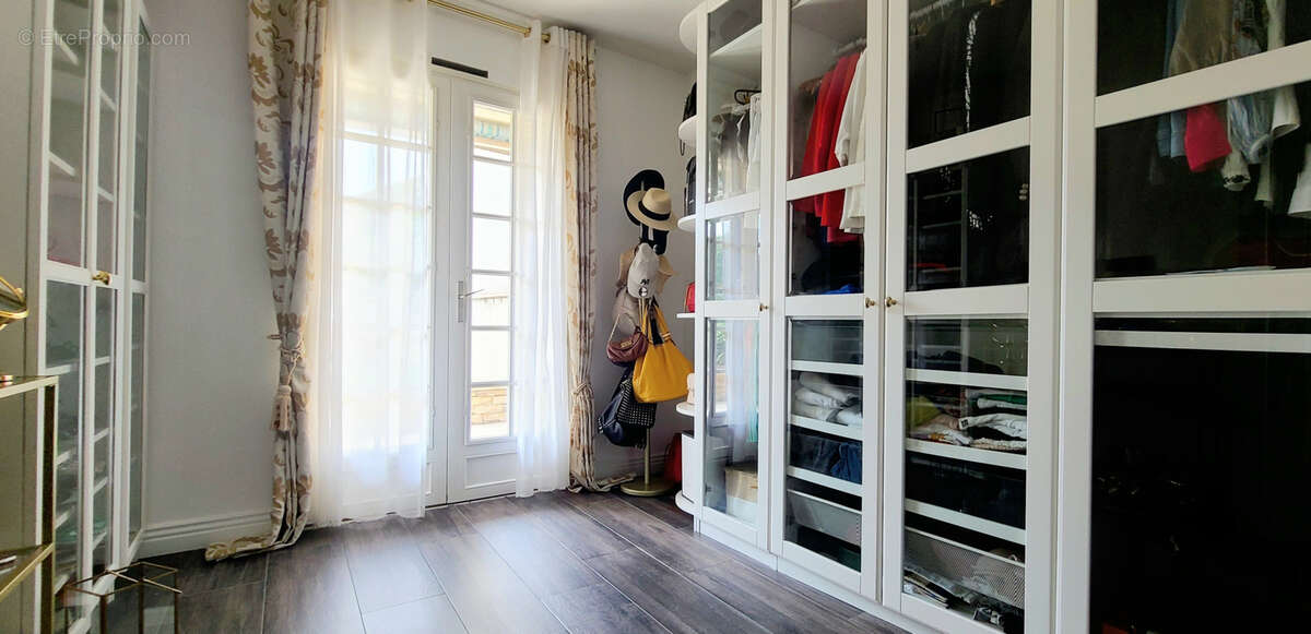 Maison à CHOISY-LE-ROI