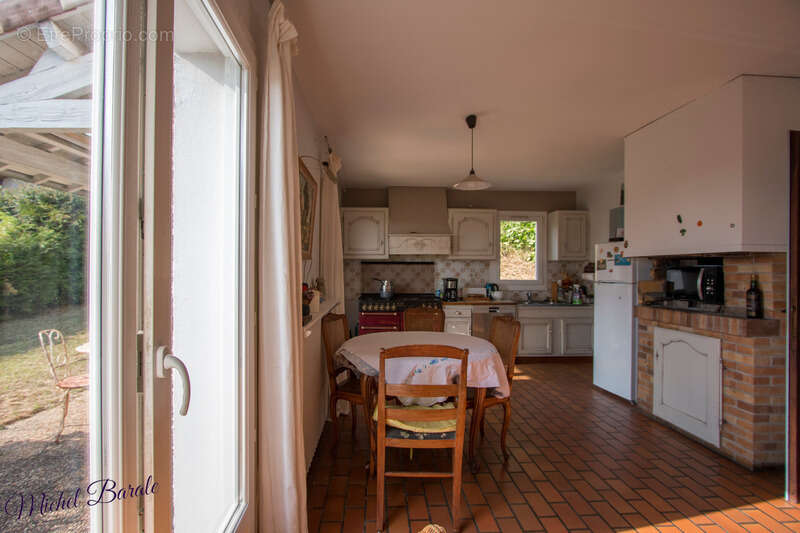 Dpt Rhône (69), à vendre CHAPONNAY maison P6 de 160 m² - Terrain de 1 450,00 m² - photo 31