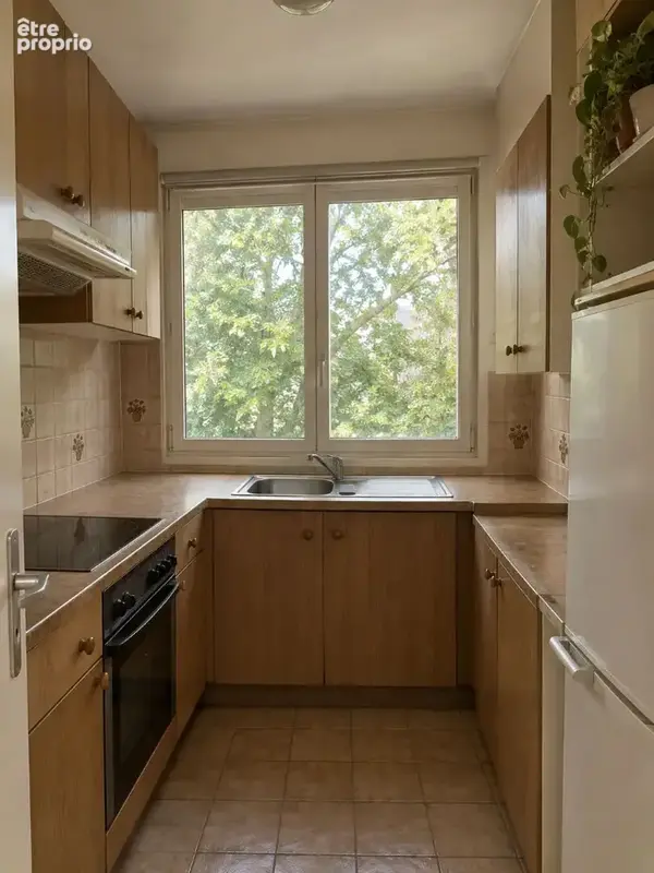 Mouton-Duvernet / Alésia  Appartement 3 pièces  Étage élevé Vue arborée - photo 3
