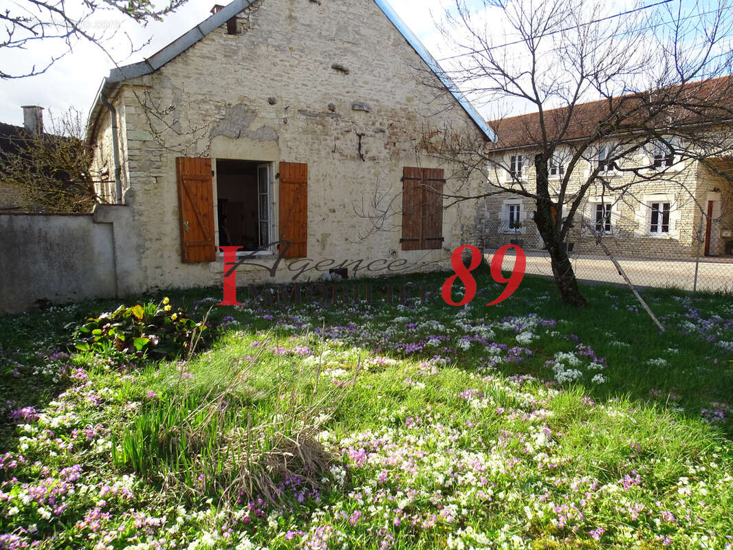 Maison à LES RICEYS