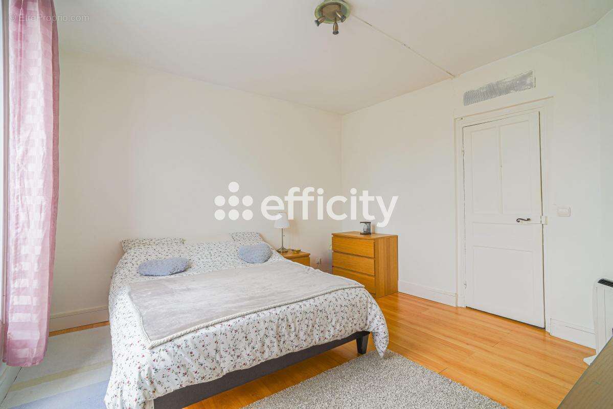 Maison à GOUSSAINVILLE