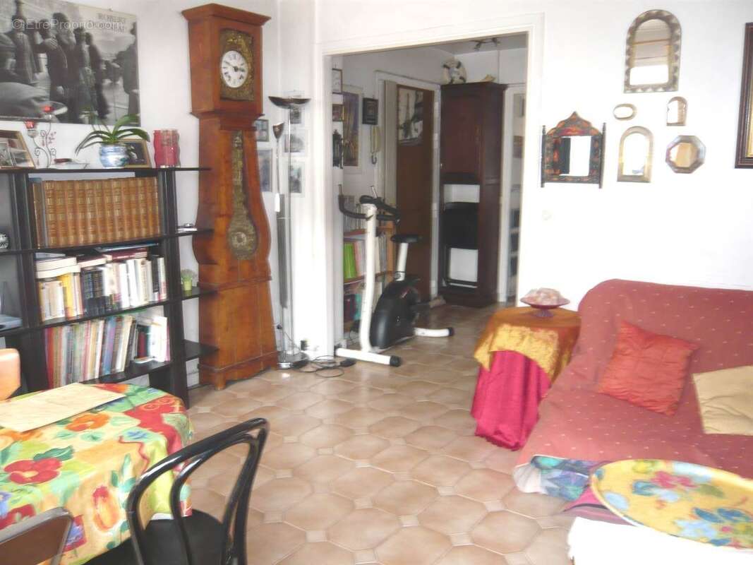Appartement à PARIS-19E