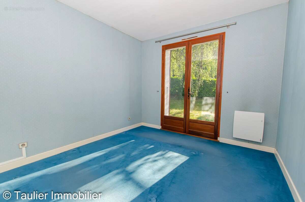 Maison T6 avec emplacement privilégié et beaux volumes - photo 10