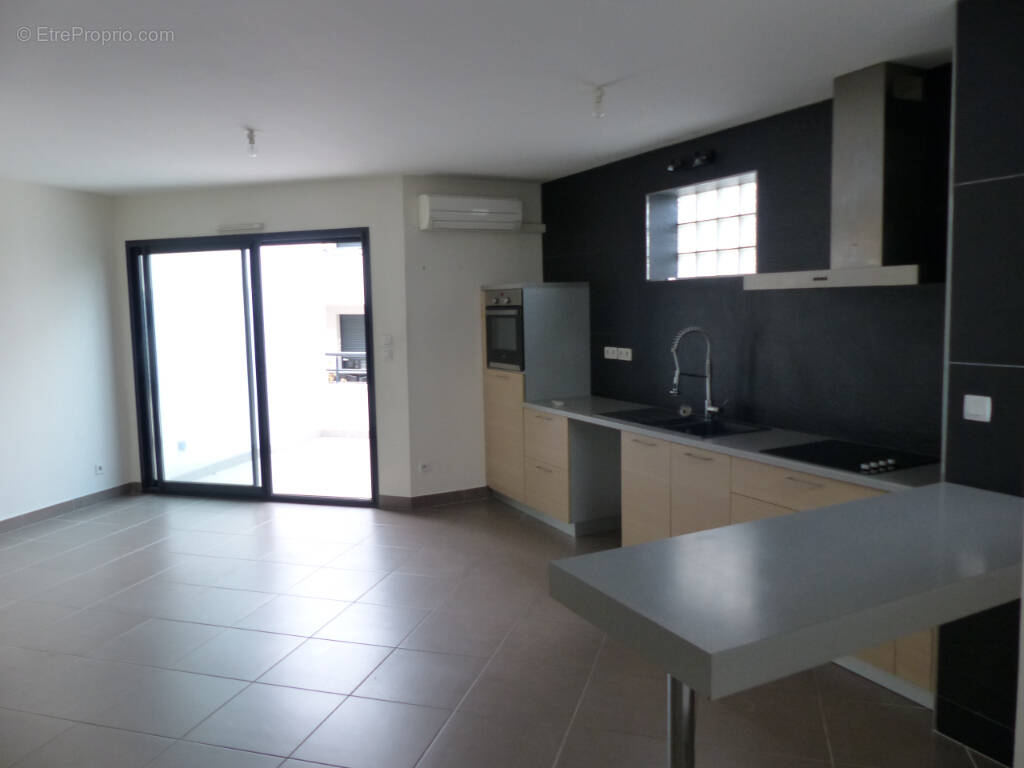 Appartement à VILLENEUVE-LES-AVIGNON