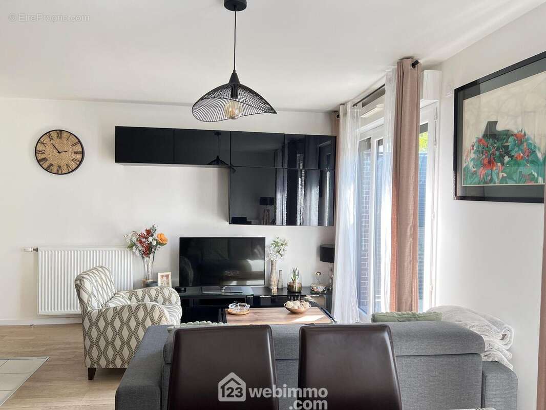 Appartement à THIAIS