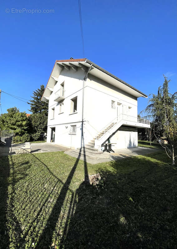 Maison à LE PONT-DE-CLAIX