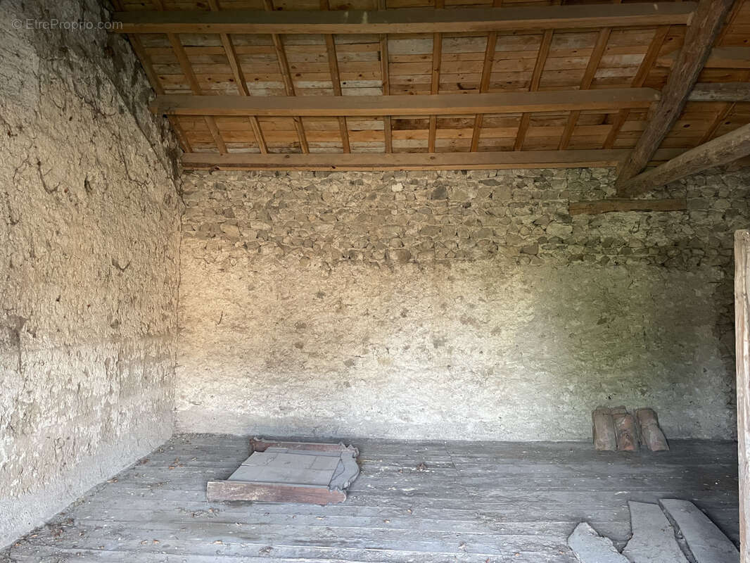 Maison en pierre avec exterieur - photo 5