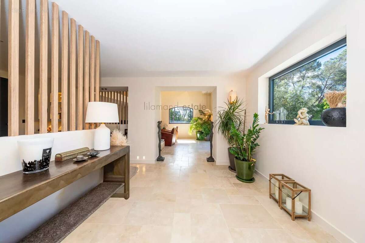 Maison à MOUGINS