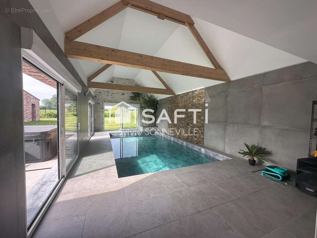 Maison 255 m² à Millam  - photo 7