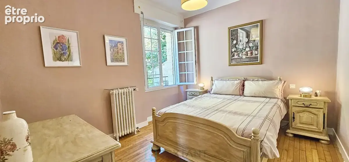 A Domme superbe maison baignée de lumière, au calme en parfait état avec vue. - photo 13