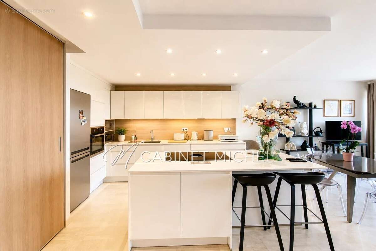 Appartement 69 m² à Vence  - photo 4