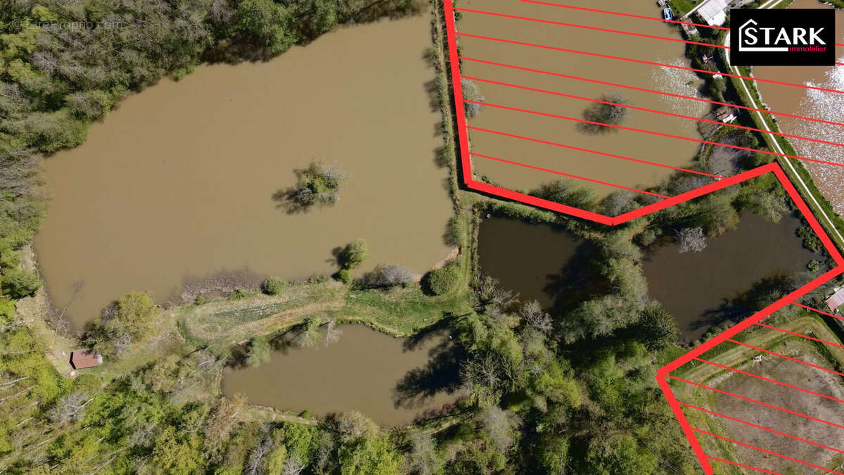 Terrain à LACHAPELLE-SOUS-CHAUX