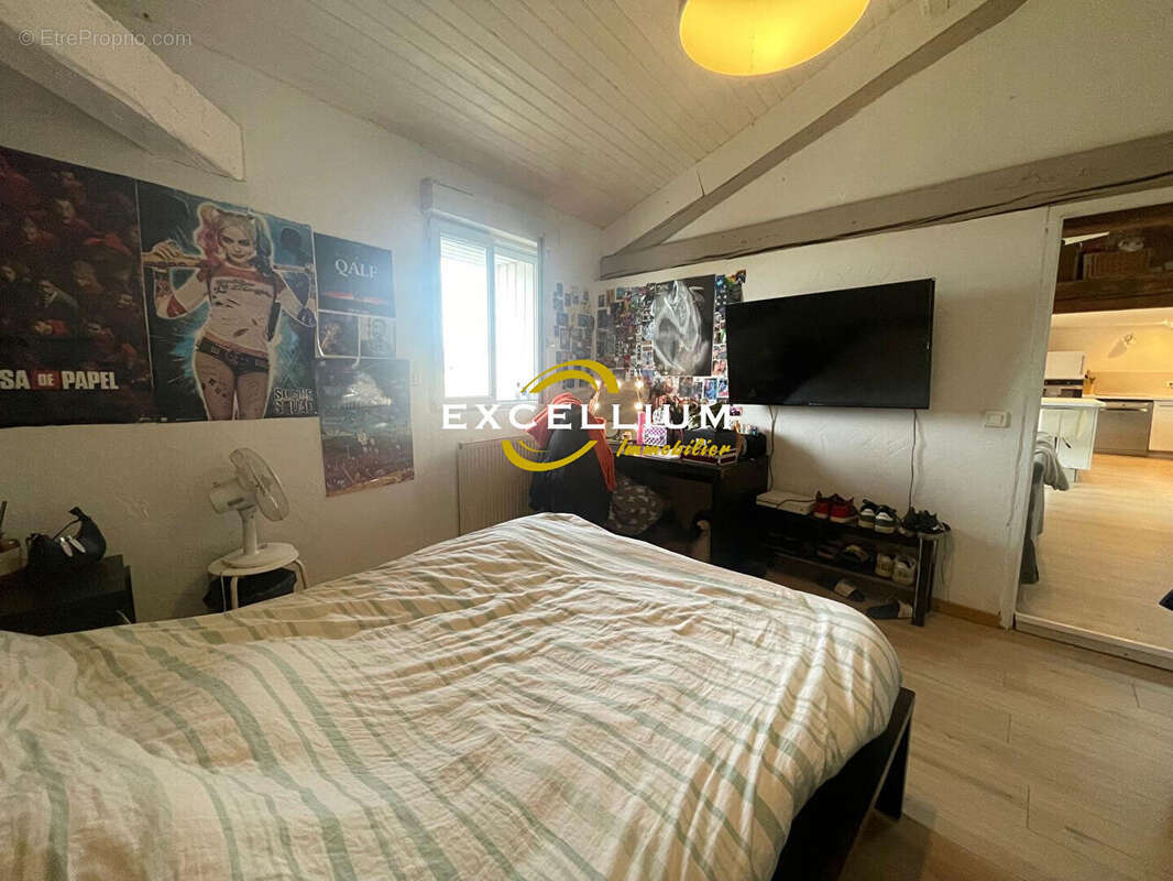 Appartement à CAILLOUX-SUR-FONTAINES