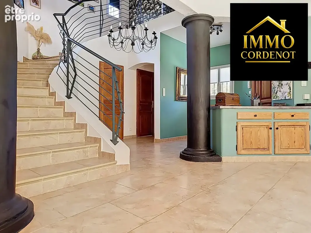 Maison 6 pièces 282 m² à vendre à Meounes-Les-Montrieux (83136) - photo 8