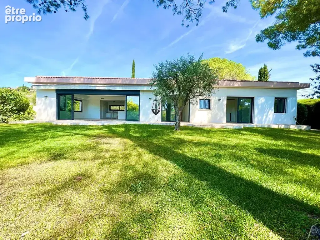 Mougins villa individuelle t4/t5 de plain pied 170m piscine terrain plat 1400m2 piscine - photo 2