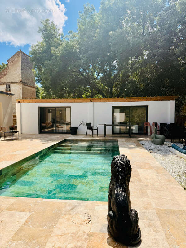Maison à MONTAIGUT-SUR-SAVE