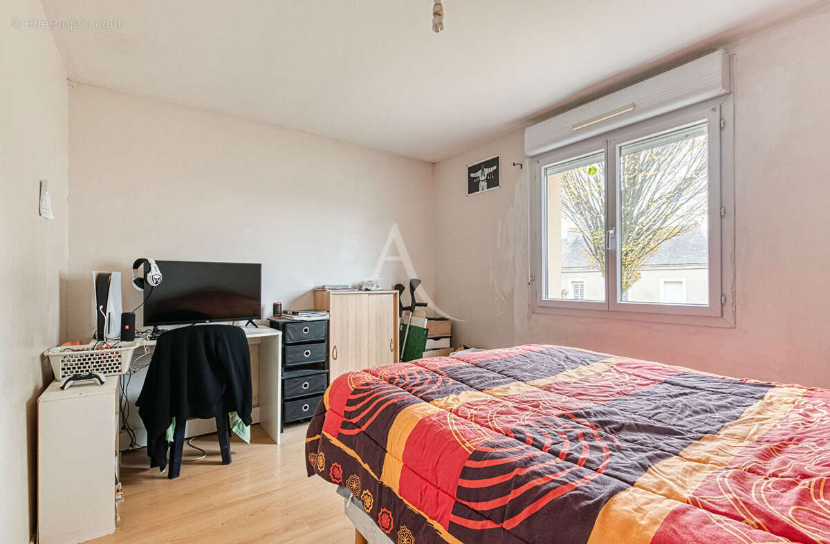 Maison à SAINT-SAUVEUR-DE-FLEE