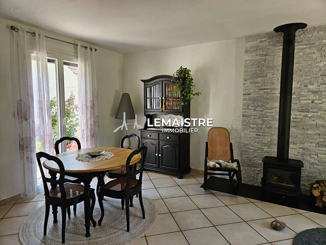 Maison à CROISY-SUR-ANDELLE